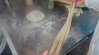 甘肃企业家借“面”出海 携“土味”组团创品牌