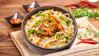 借助陆港黄金通道 湖南米粉“抢滩”东盟