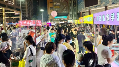 吃出假牙、刀片、蟑螂……复苏的餐饮业，食安