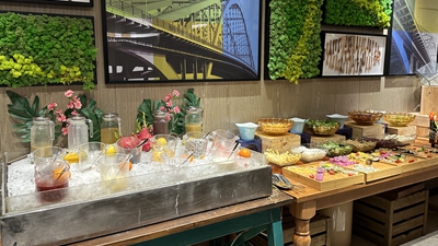 一团伙以开餐厅为幌子，制售假表非法获利四千