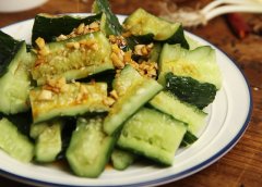 售卖“拍黄瓜”被罚5000元，小餐饮店该如何避免