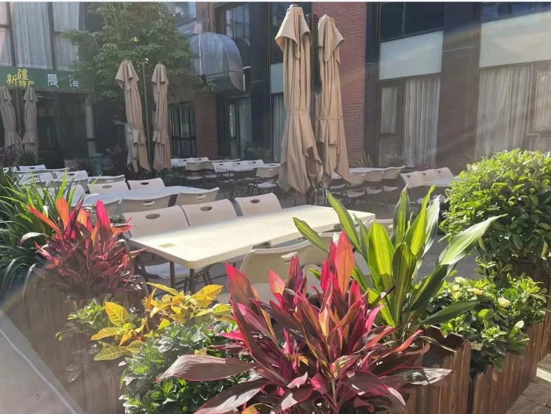 新疆被全国游客挤爆!悄悄走热的新疆菜未来可期?