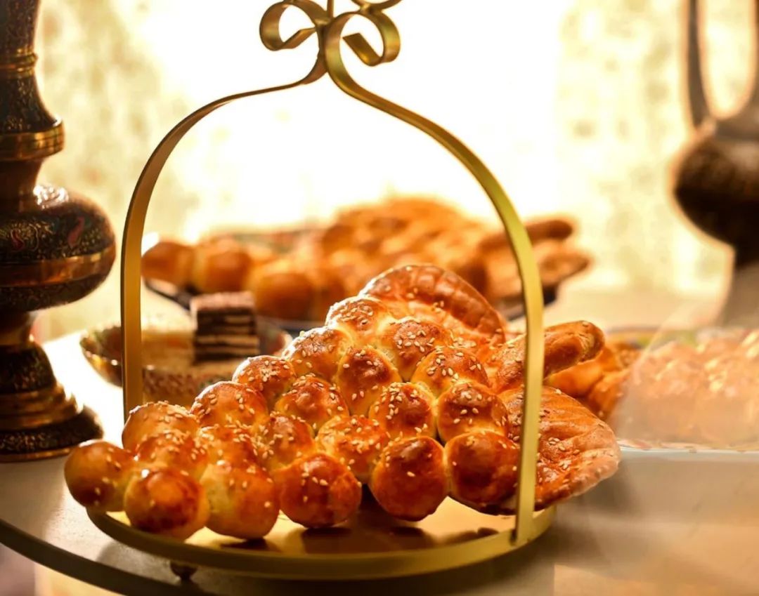 新疆被全国游客挤爆!悄悄走热的新疆菜未来可期?