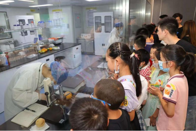 杨枝甘露，凭什么成为鲜果茶品类的超级爆品？