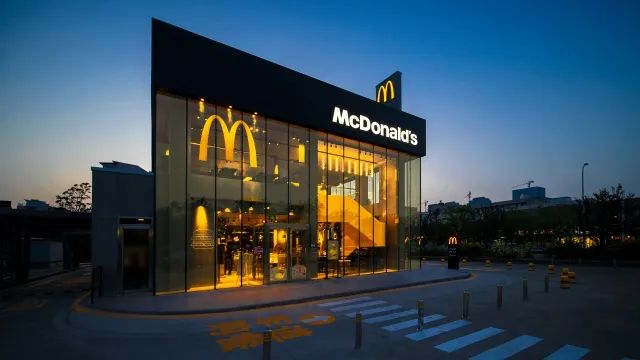 茶颜悦色就南京开业风波致歉,将调整营业时间