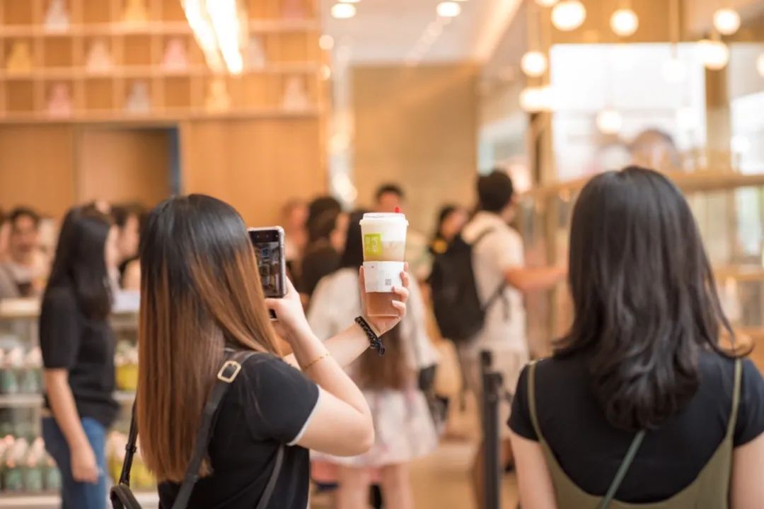 餐饮“黑旋风”走红，情绪营销正在崛起？