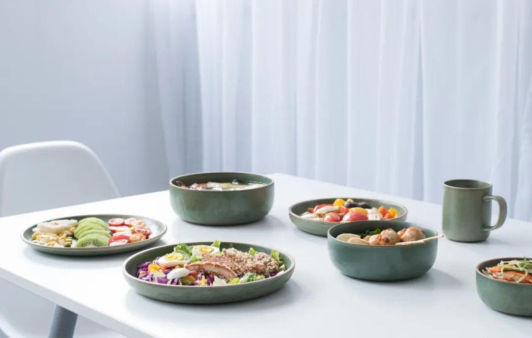 Wagas已完成出售交易；联合利华携手品牌餐企推“热卖菜”