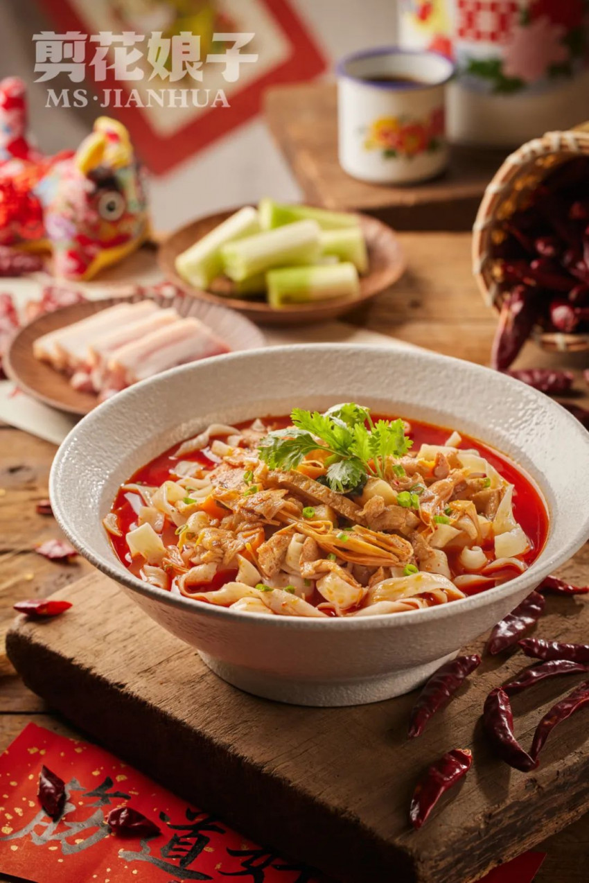 5年开万店,这家“餐饮航母”的底气和实力在哪?