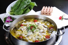 曾经爆火的酸菜鱼，如今“天花板”压顶？