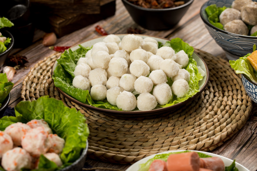 “海霸王爆浆小鱼丸”主料竟是鸡肉？还掺有猪肉、鸭肉