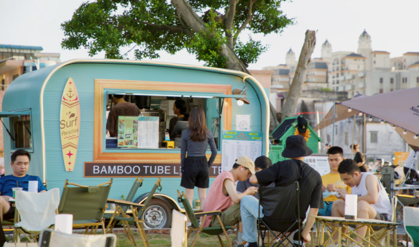 “集装箱风”“后备箱风”走红，新餐饮空间生意越来越吃香？