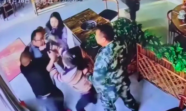 不给钱不走！4男子为催收2040元卫生费，暴力打伤餐厅老板夫妇