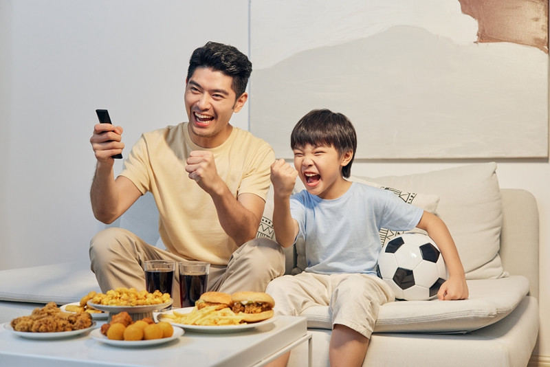 50亿人观看的世界杯，让“失血”餐企营收环比增长82%