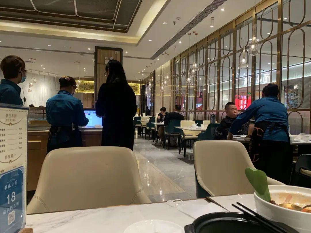 恢复堂食后，营业额却不到五成！餐饮业遭遇煎熬的“阵痛期”