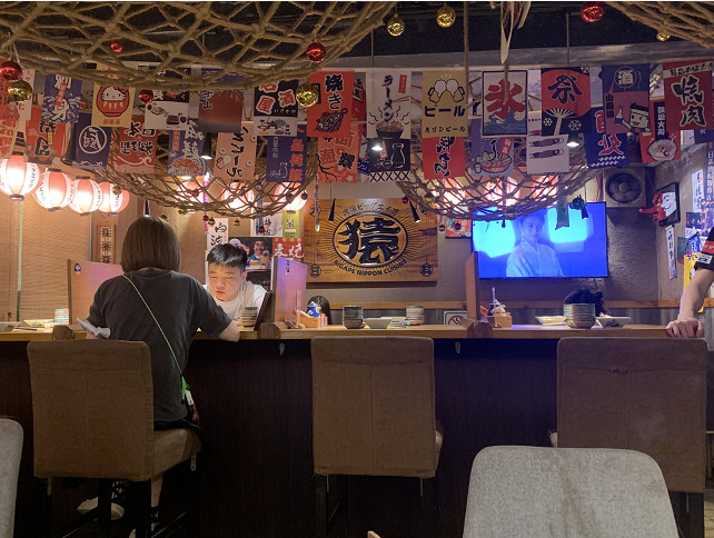 恢复堂食后，营业额却不到五成！餐饮业遭遇煎熬的“阵痛期”