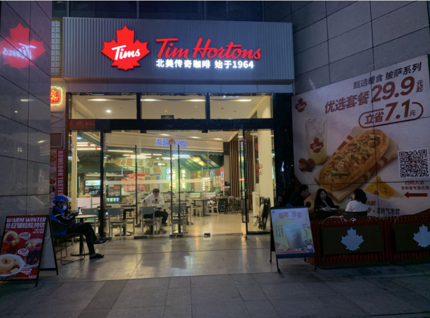 在咖啡店解决一日三餐,打工人造出的新市场靠谱吗?