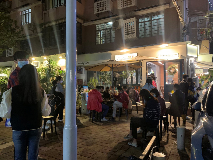 在咖啡店解决一日三餐,打工人造出的新市场靠谱吗?