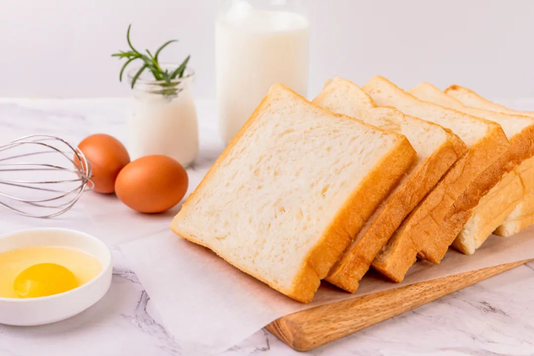 达美乐2022年门店净增超千家，全球零售额下降 1.3%