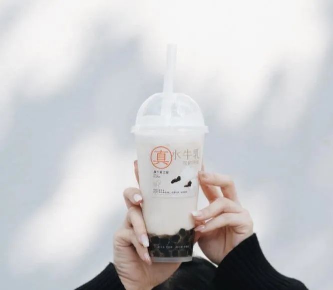 喜茶水牛乳新品售出超40万杯