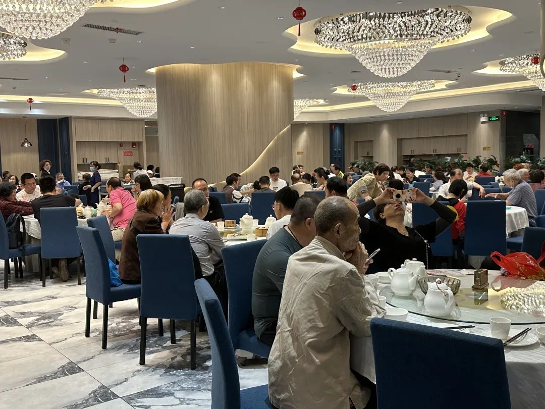 ​瑞幸咖啡正式登陆新加坡，价格太贵成最大槽点