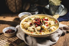 靠酸菜鱼扛起营收大旗，叮叮懒人菜能走多远？