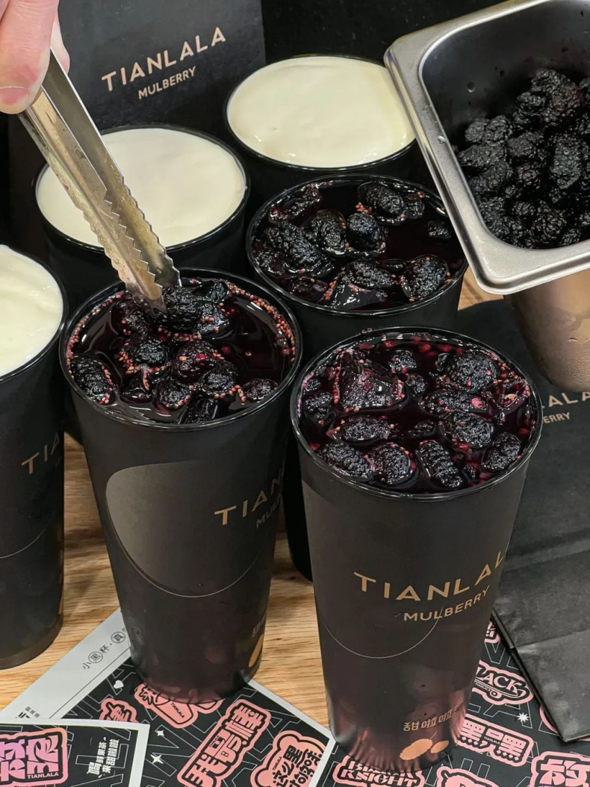 三天销量突破60万杯，甜啦啦的“黑武士”为何脱颖而出？