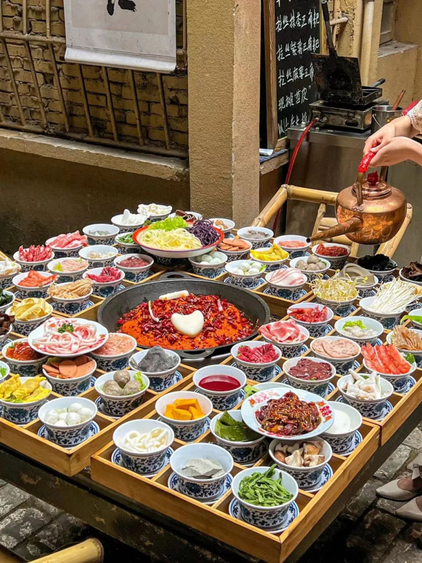 史上最高转让费，“坑”出了一个火锅大boss