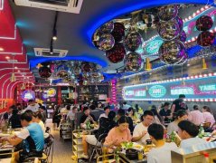 一年卖出100万份! 上海“原创”东北酸菜肥牛组合