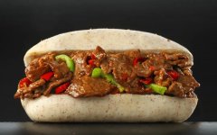 “贾国龙空气馍”更名为“贾国龙中国堡”；沪