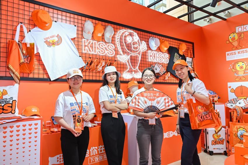 鱼你在一起加速海外门店布局，全球加盟商大会在京举行