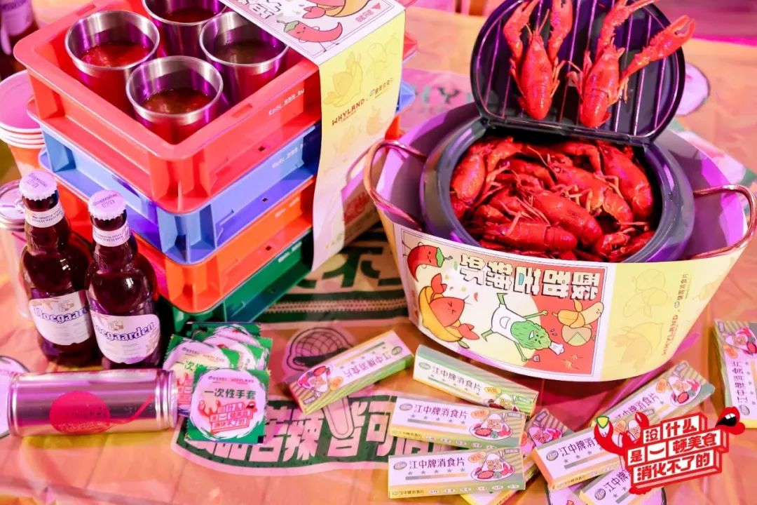 特种兵式旅游极限美食打卡爆火，聪明的餐厅发现了一个大市场