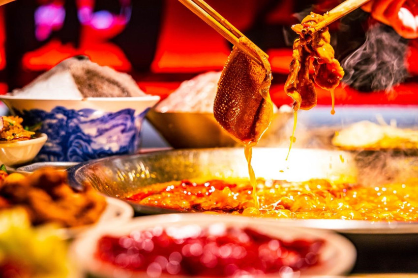 小龙坎要开100家社区店：把火锅食堂开到顾客家门口