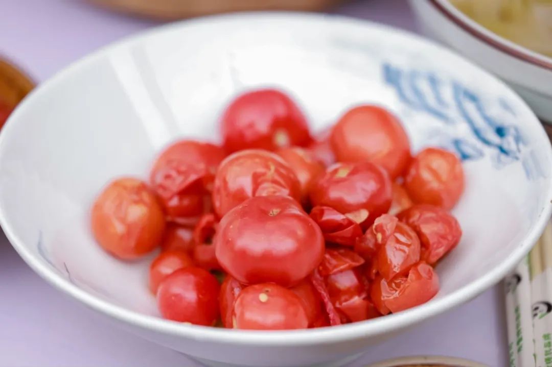 “无酸不欢”的贵州人，为什么捧不火酸汤鱼？