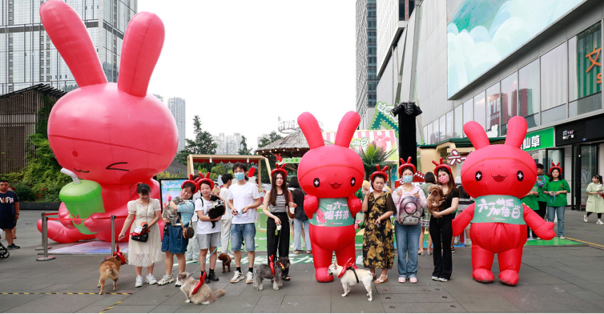 “奶茶搭子”相约过“六一”，书亦再引领茶饮新风尚