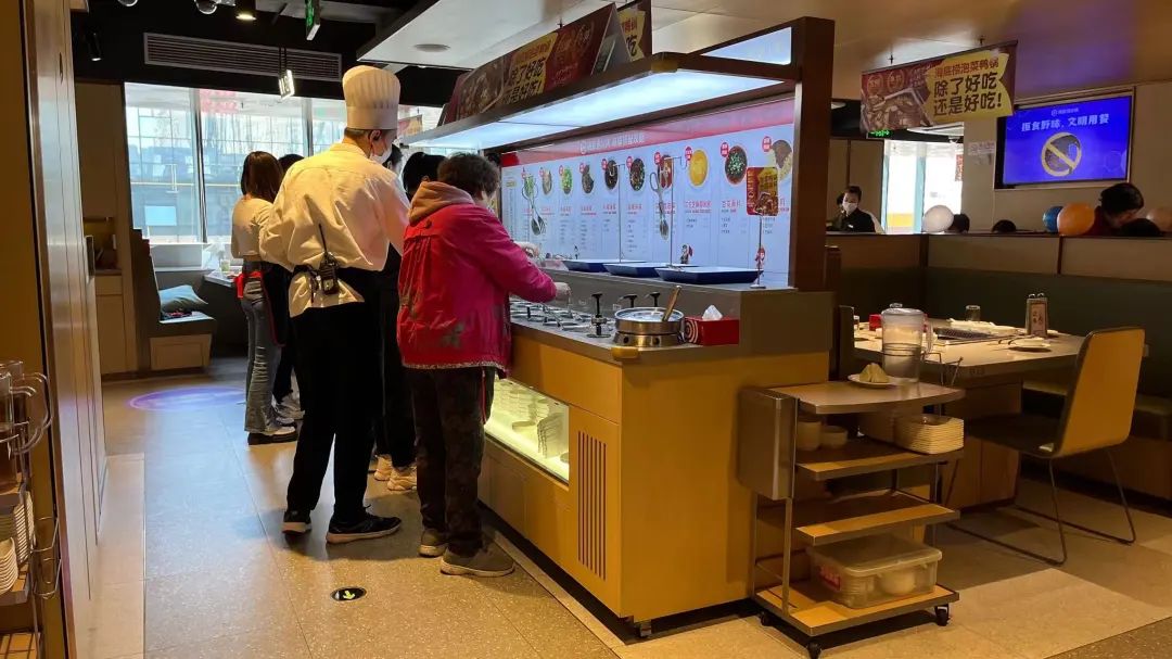 千店规模之上,海底捞的复苏没有“奇招” || 品牌剖析