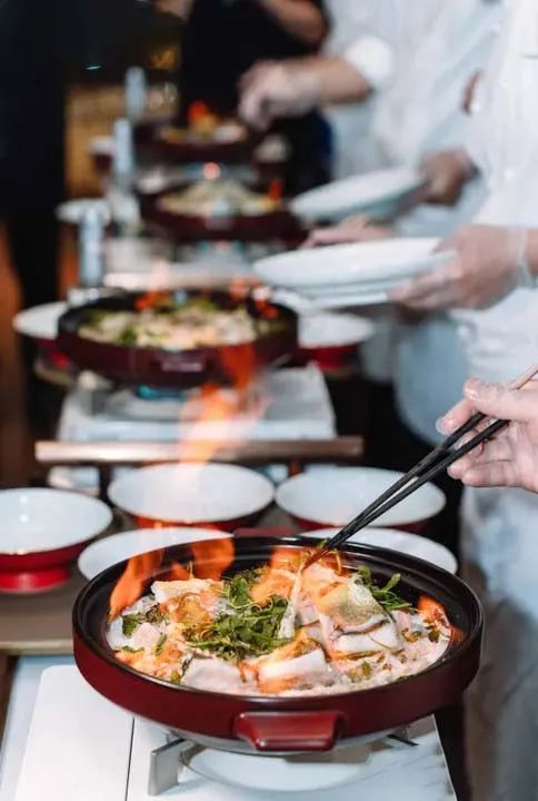 对话彭子渝、王正金：川菜没有没落，精致化发展不能流于形式