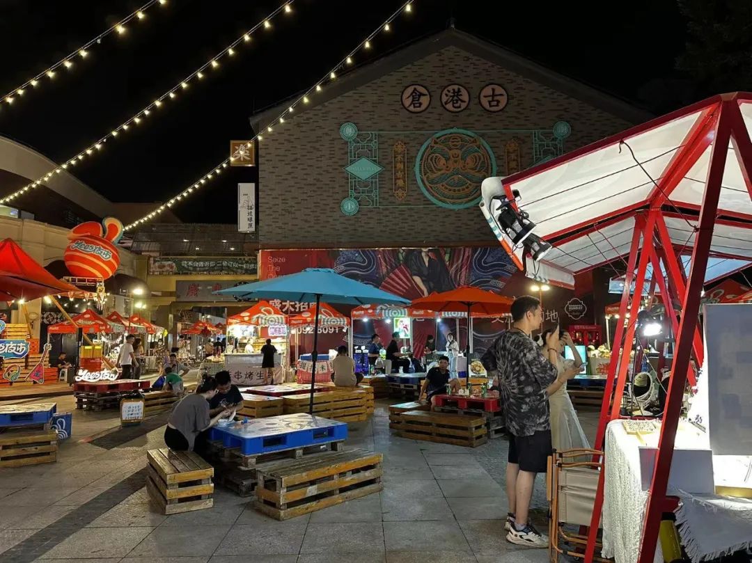 夜市摆摊,能“一夜暴富”?