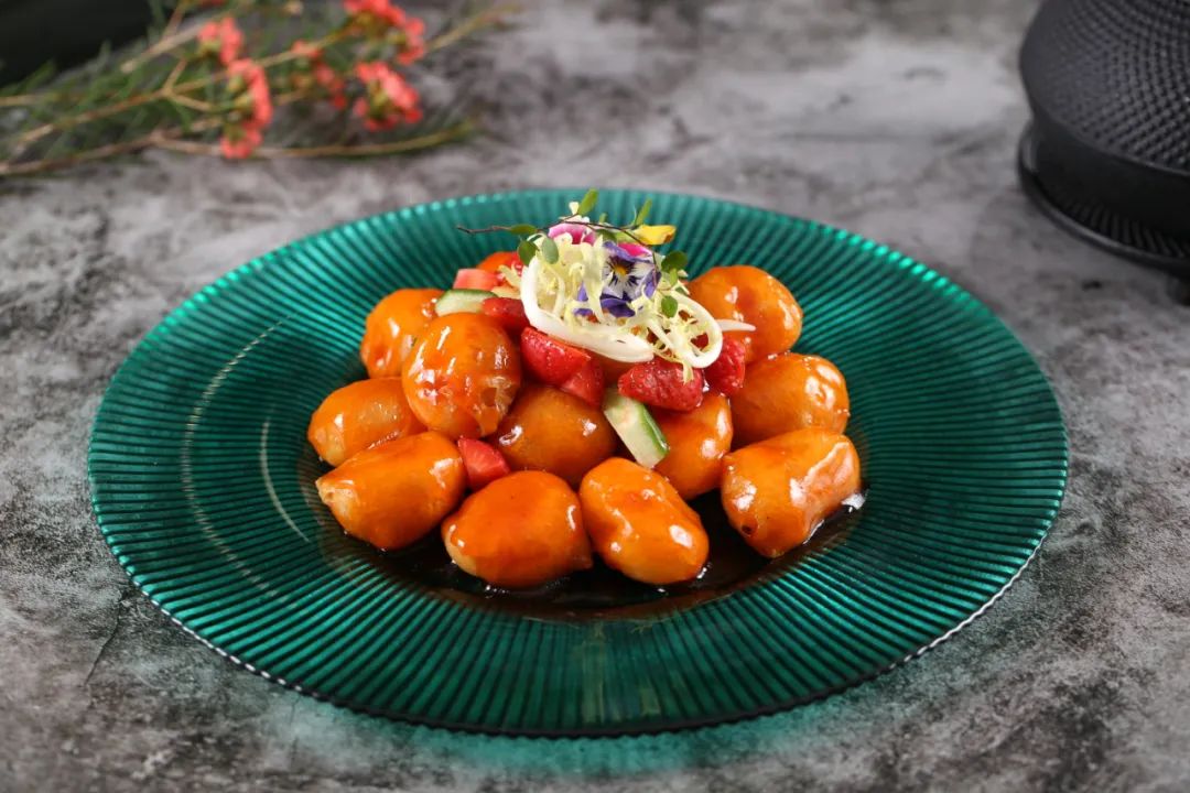 几乎每天都排队爆满,这家粤菜品牌为什么能火30多年?