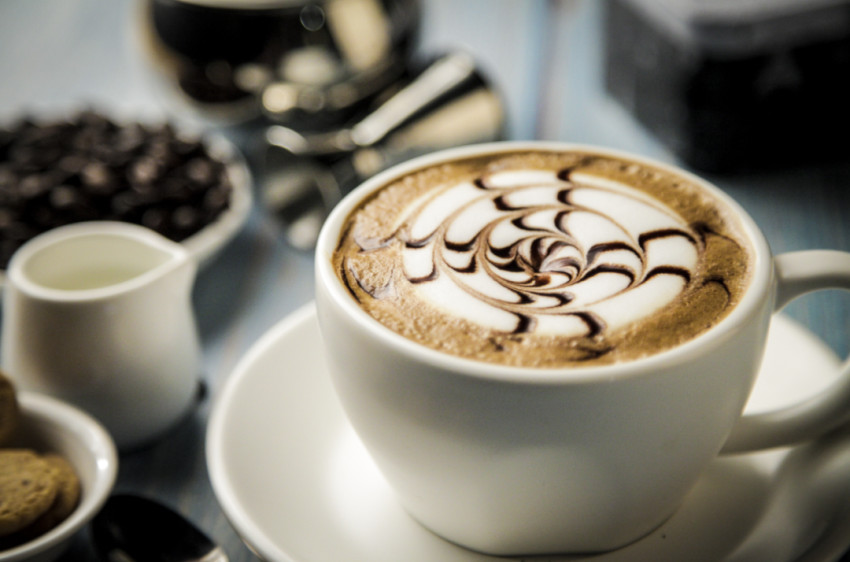 拒收现金!咖啡馆遭投诉