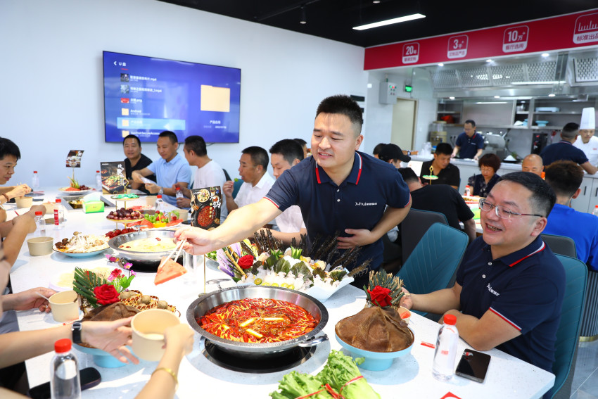 聚慧餐调深圳应用中心盛大开业