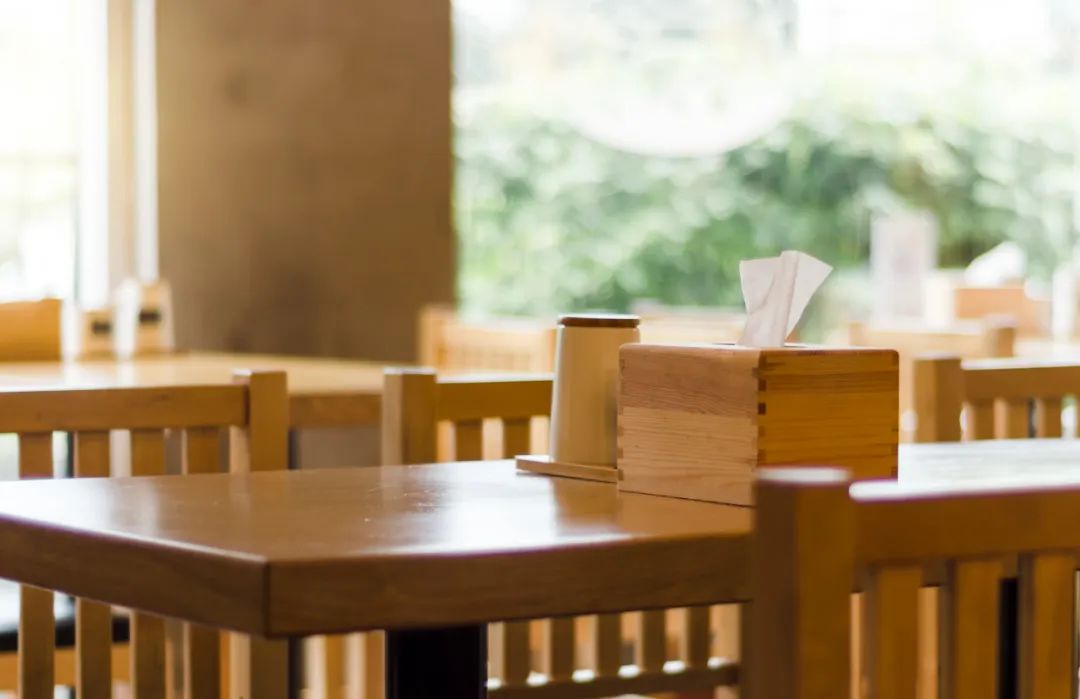 被罚商家扬言同归于尽?三亚打假博主,是正义使者还是流量小丑……