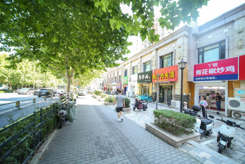 进货、炒菜都不用手,,滚筒炒鸡走俏泉城,线上化助力鲁菜“新做”