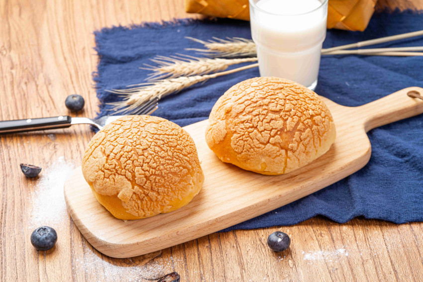 顾客充值200元被贴“穷”标签?面包店回应:系误打,已道歉