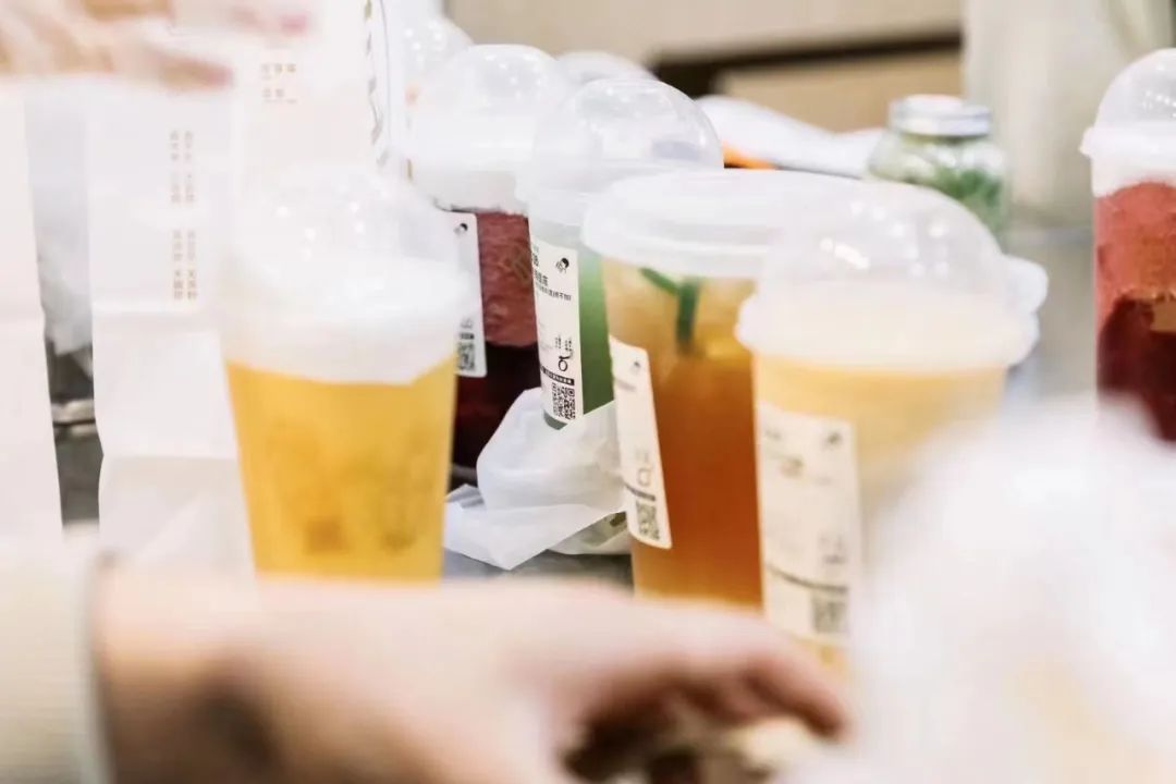 门店数突破2000家,喜茶通过“半年考”