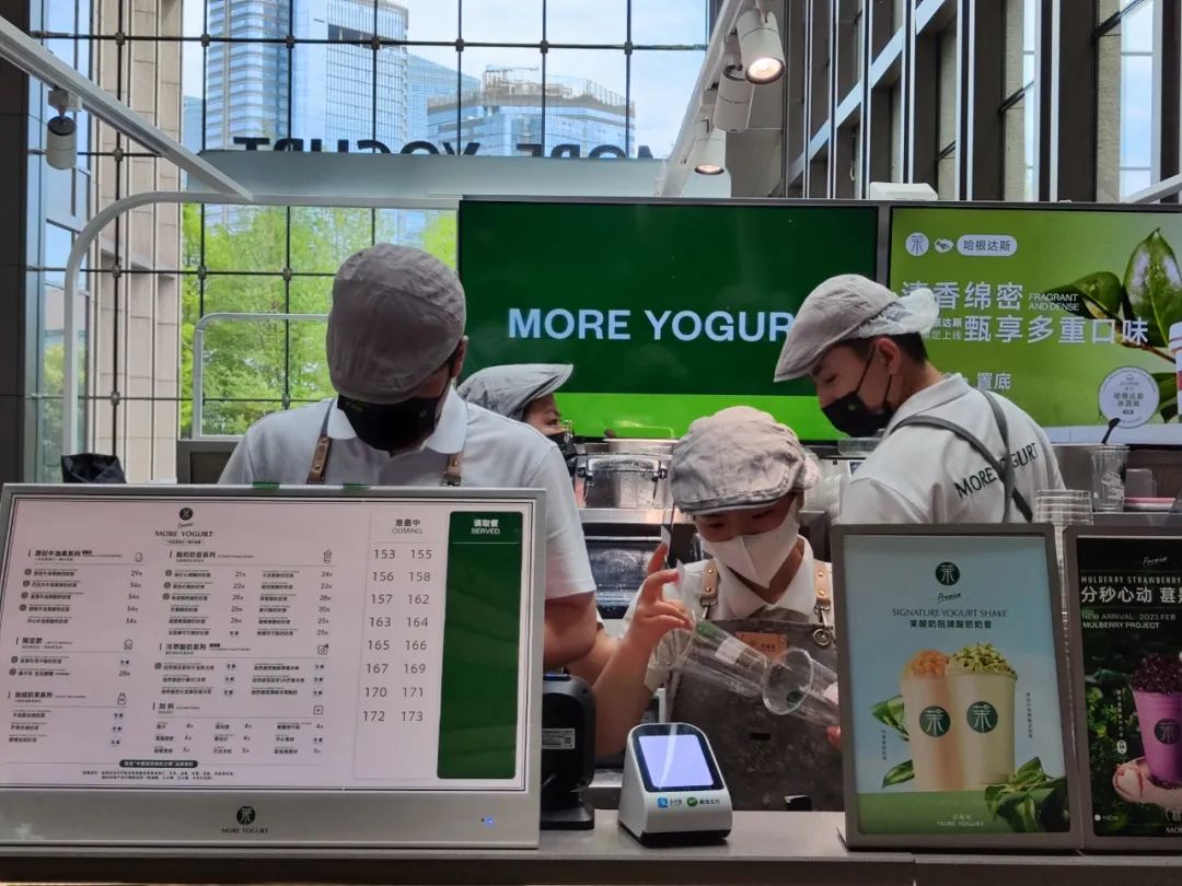 不到一周连上7次热搜,茉酸奶“得罪”了谁?