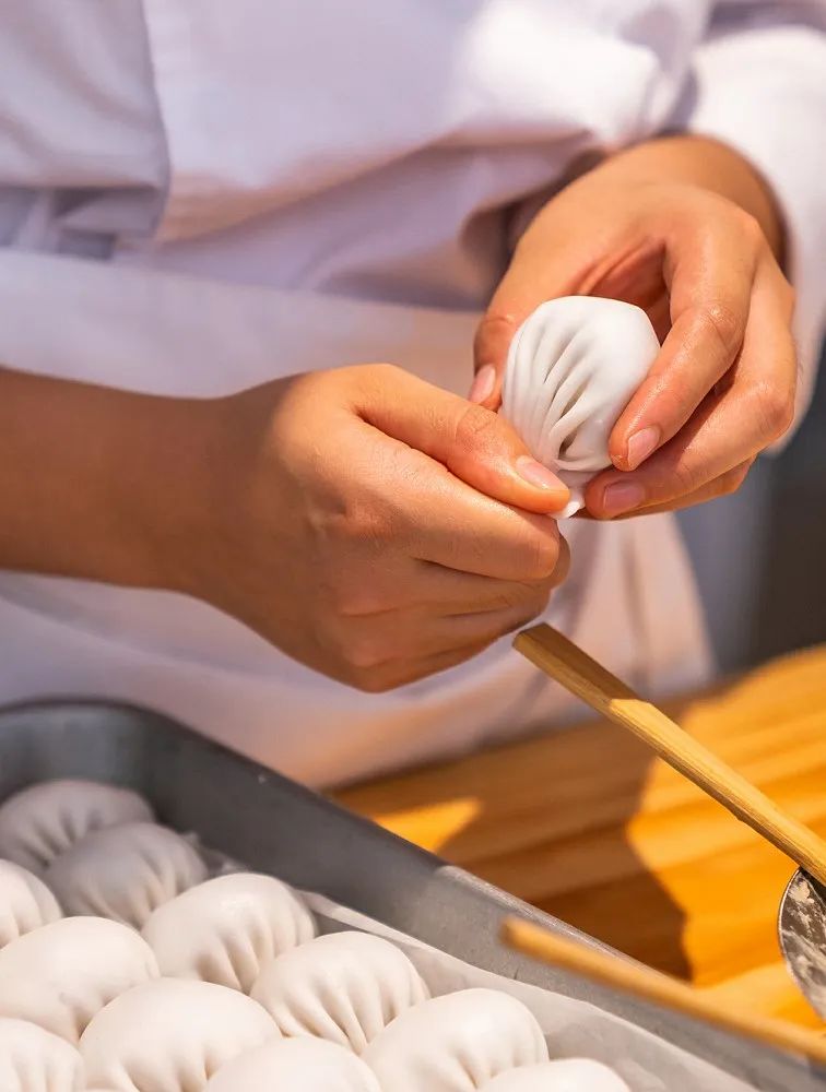 百年老字号陶陶居又升级了!4.0版新店展示手工制作全过程