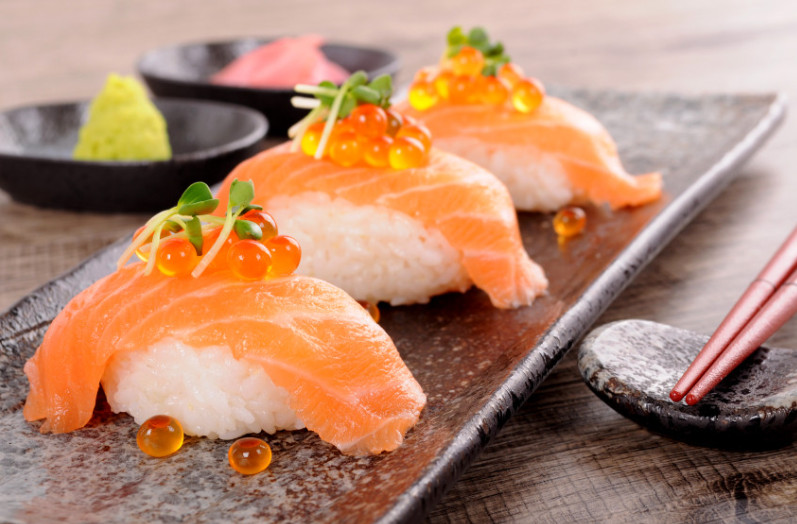 日本核污染水殃及日料店,多家日料品牌发布公告自证清白