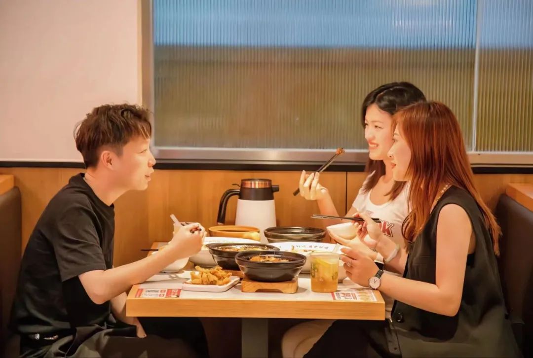 酸菜鱼品类新战事:加品类、进社区,扛起平价优质大旗