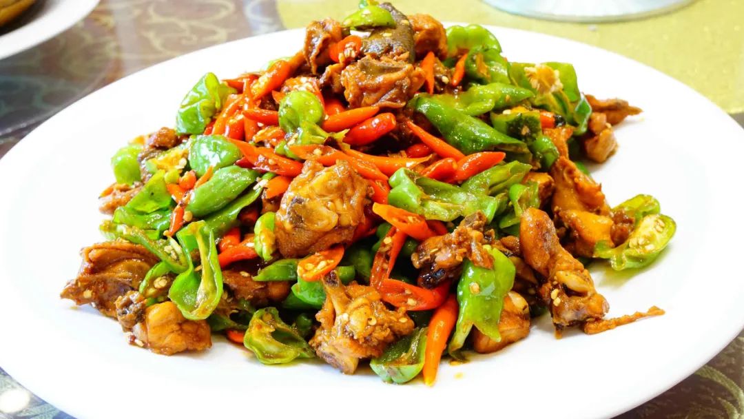 品类还未成熟,品牌们就急着放加盟?炒鸡品类还能再火几年?