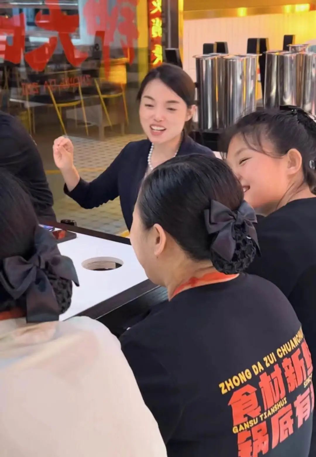 80%顾客靠社群,在5线城市开火锅店赢麻了!